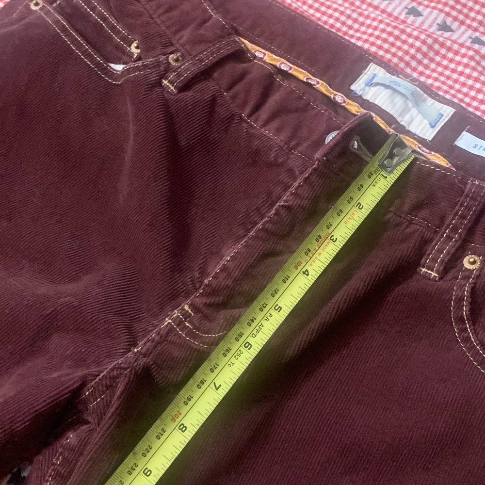 Old Navy Women's Boot Cut Jeans - Burgundy - Picture 8 of 9